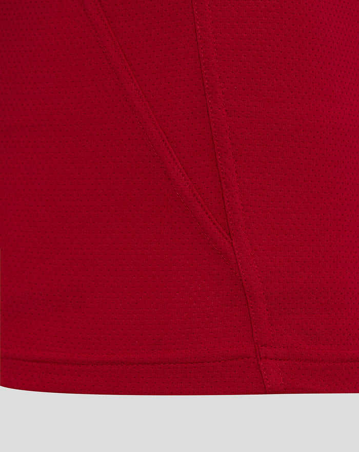 Close-up of red mesh fabric and seam lines from the Men’s England Rugby Pre Match Short Sleeve T shirt in Jester Red.